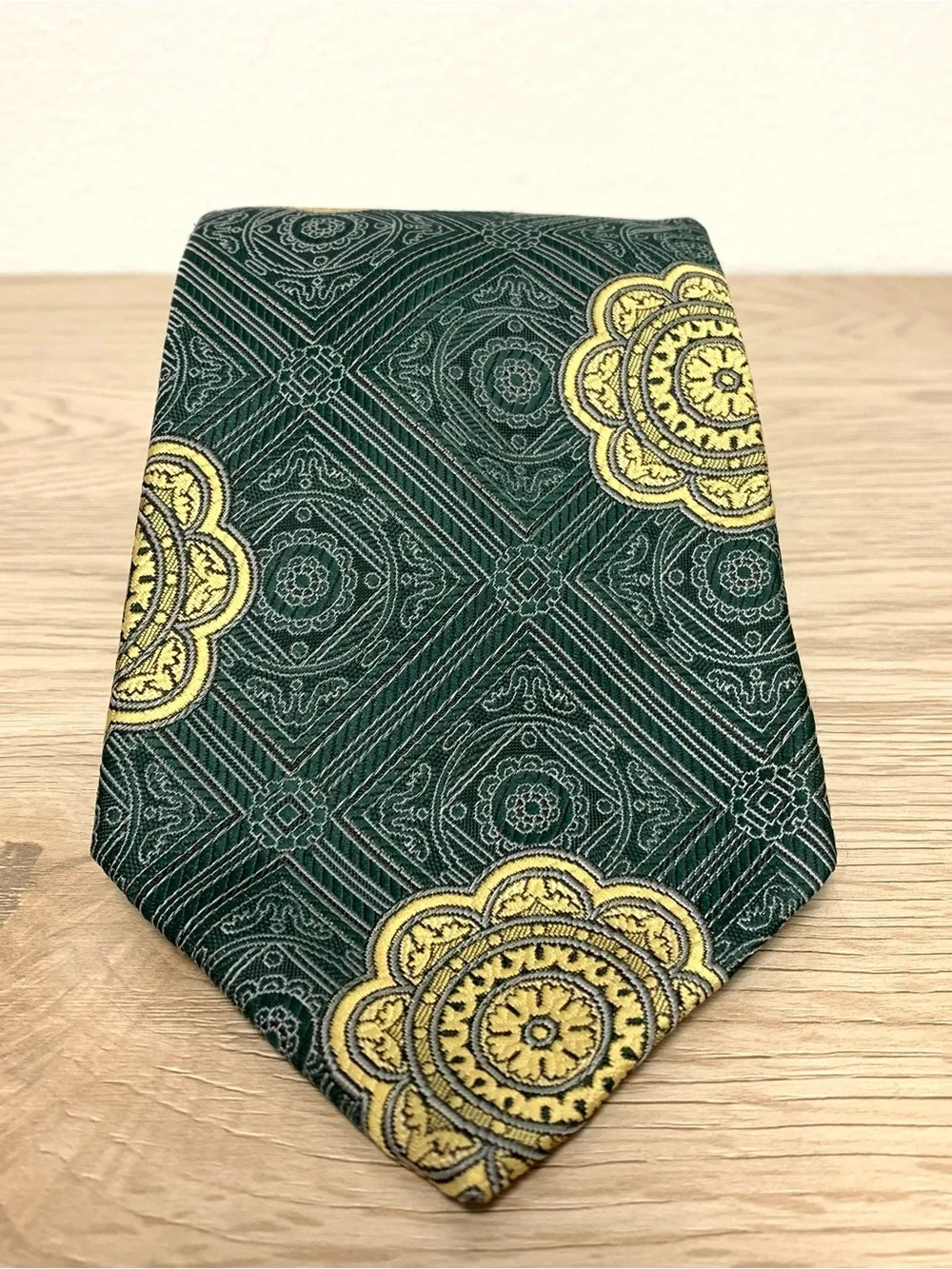 Wemlon by Wembley Jacquard Baroque Medallion Tie Dark Green Gold Italian Vintage